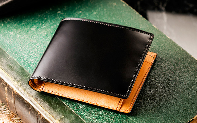 美しい艶感が魅力の水染めコードバン仕様二つ折り財布「ラスティング」 | 大人の男性を魅了するコードバン財布！